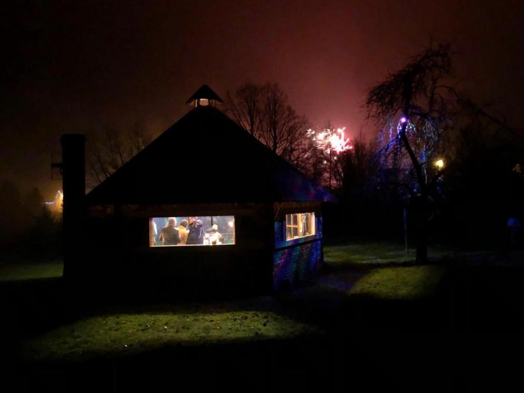 Nad Stawami Appartement Zwartowko Buitenkant foto